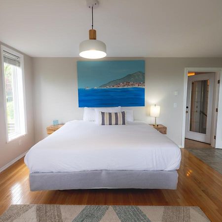 By The Bay Lavender Villa Chemainus Extérieur photo