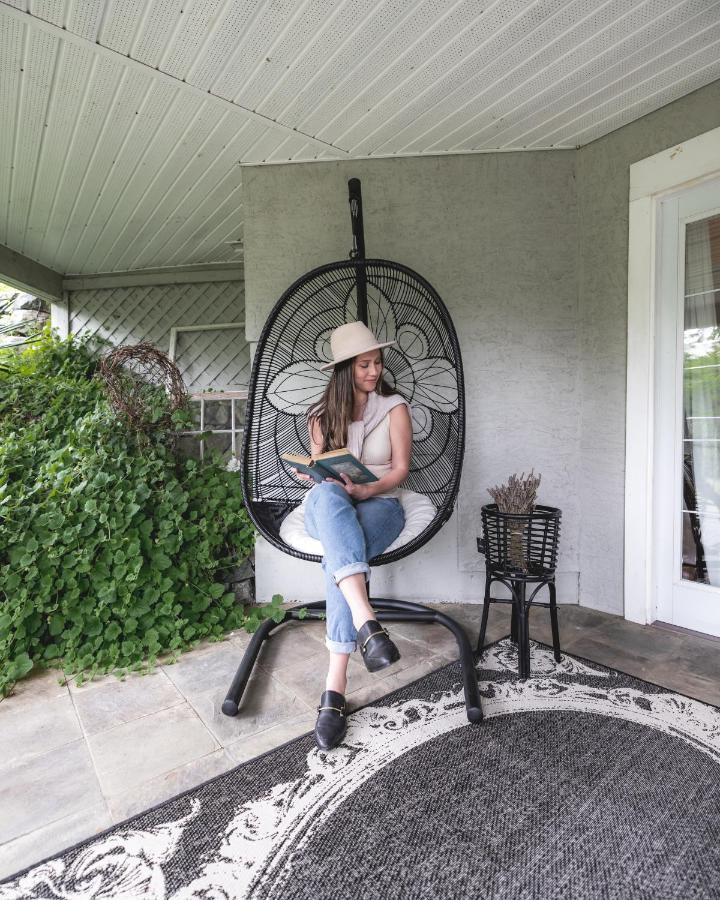 By The Bay Lavender Villa Chemainus Extérieur photo